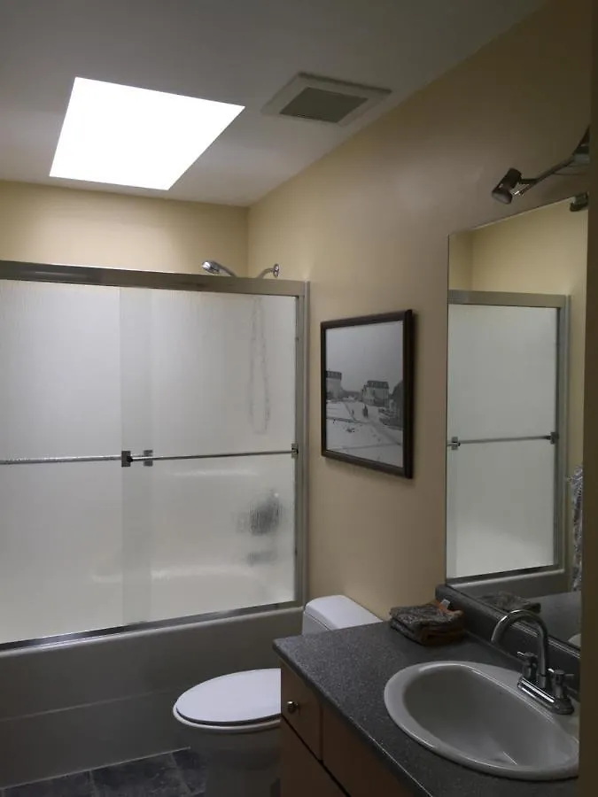 Winery Retreat With Pool Hot Tub Sauna Bed & Breakfast Brentwood Bay 0*,